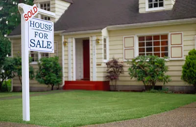 House for sale sign